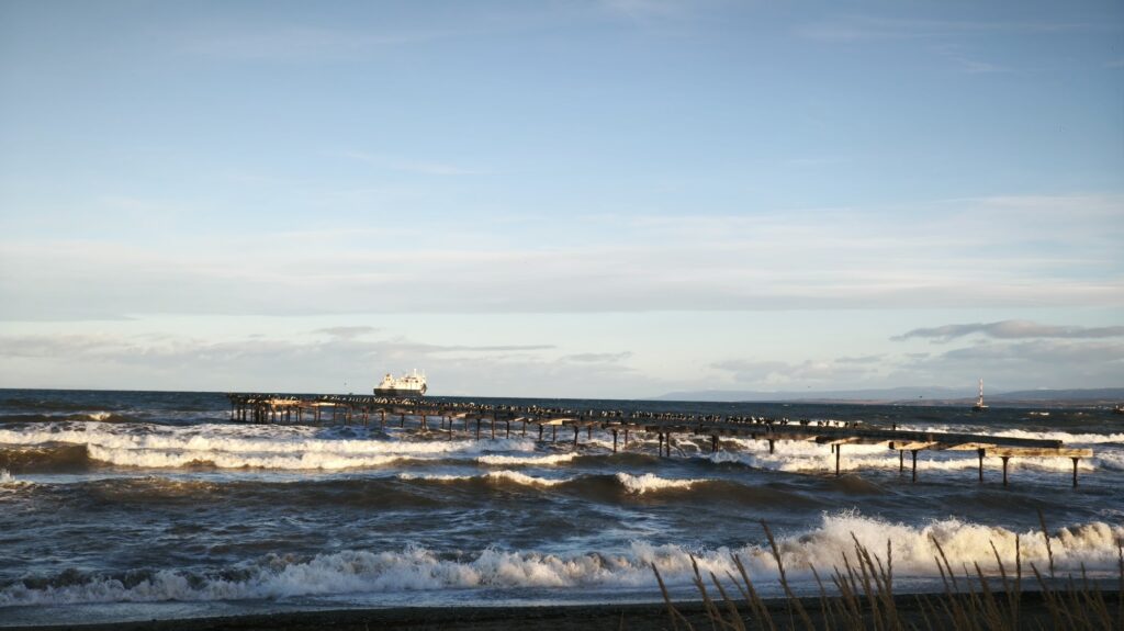 hito 15 muelle de carga